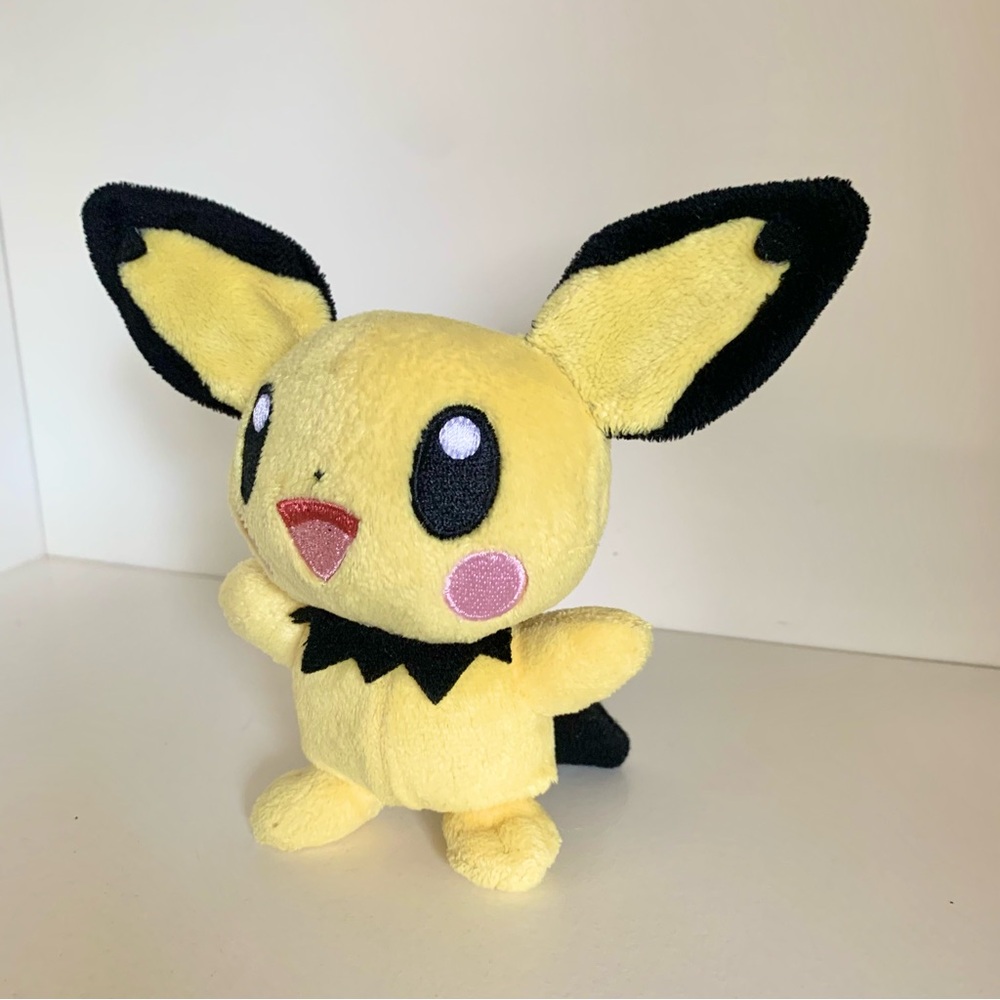 Y2k 2004 pichu Pokémon plush